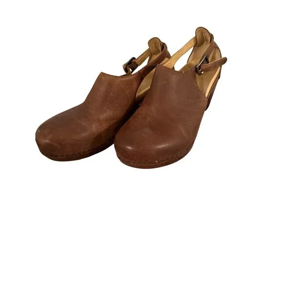 Dansko Womens Sassy Clogs Tan Size 40 Brown Leather Block Ankle Strap Casual - Picture 4 of 16